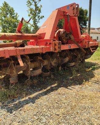 Zappatrice/ fresa Kuhn EL 142