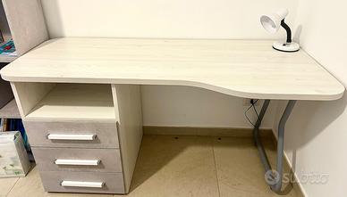 scrivania nuova per cameretta