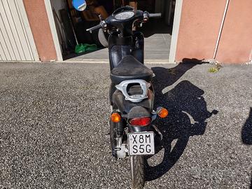 scooter Scarabeo 50