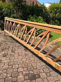 Ringhiera in legno massello