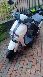 YAMAHA NEO's 2 ELLETRICO 2024 - 3944 KM - 1100EUR