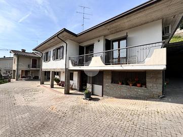VILLA SINGOLA A PARATICO