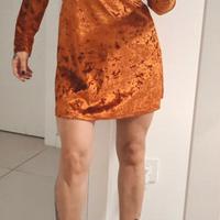 Vestitino in ciniglia, scollo profondo, ruggine, t