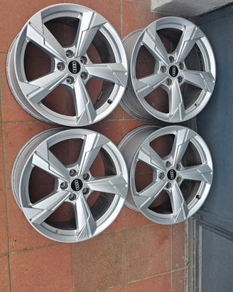 4 cerchi 18 Originali Audi A3 A4 A5 A6 A7 A8 TT Q3