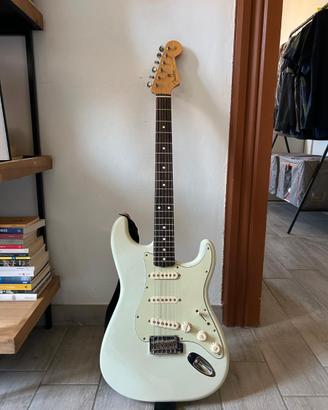 Fender Stratocaster Classic Player 60s