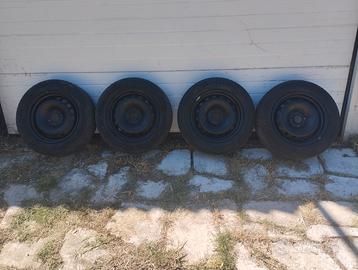 Gomme e cerchi grande punto 185 65 15 punto evo