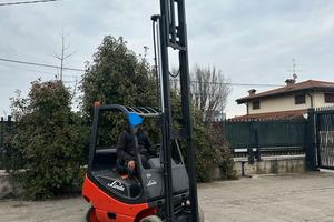 S113 Muletto Linde 16 q triplex alzata libera 420 