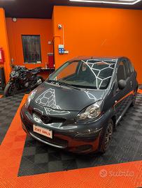 Toyota Aygo 1.0 12V VVT-i 3 porte ok neopatentati