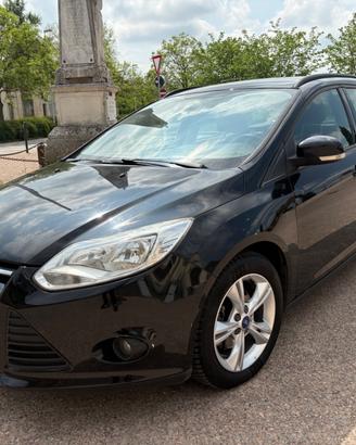 Ford Focus 1.6 TDCi anno 2012 ok neo patentati