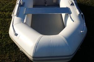 tender king Light 200 con chiglia pneumatica