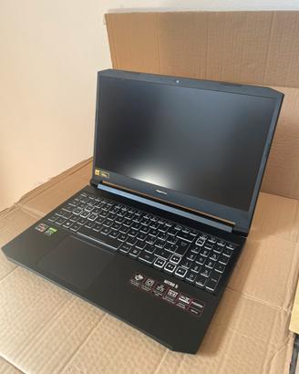 Acer Nitro 5 144HZ , RTX 3060 , 16 GB RAM.