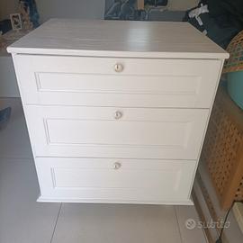 cassettiera in legno 