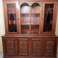 Credenza vintage con vetrina