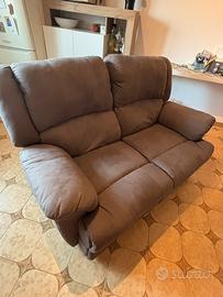 Divano 2 posti con recliner manuale