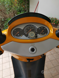 Scooter Aprilia Leonardo 150