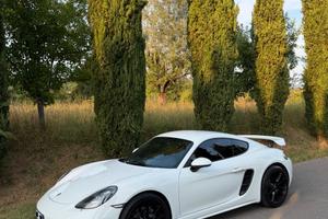 Porsche 718 Cayman
