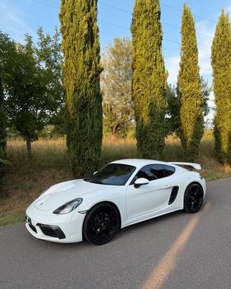 Porsche 718 Cayman