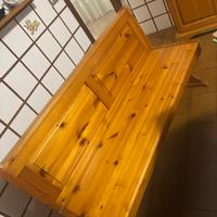 Cassapanca con portaoggetti