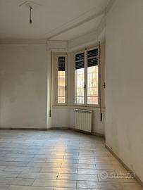 FIRENZE STATUTO Appartamento di 6 vani