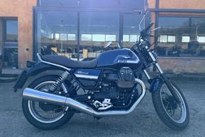 MOTO GUZZI V7 850 Stone Special Abs
