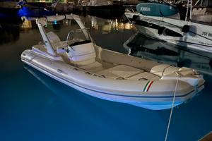 Gommone bat 680