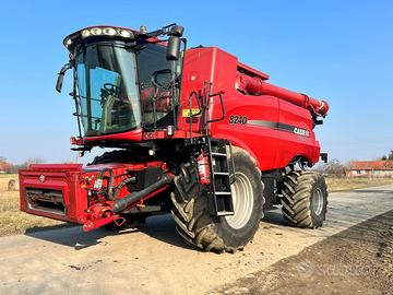 Mietitrebbia Case IH Axialflow 8240