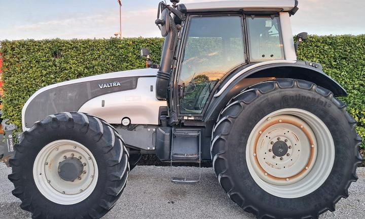 Trattore usato Valtra T191 DT - guida reversibile