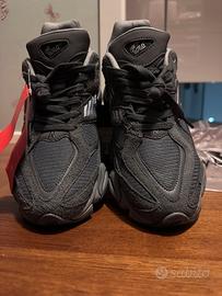 New Balance 9060 grey 43