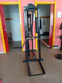 machina isonica/ pettorali/ deltoidi/ trapezio 