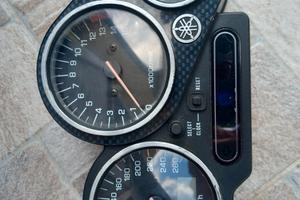 strumentazione Yamaha fazer, R1