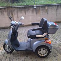 Scooter elettrico per anziani