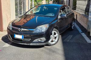 Opel Astra GTC 1.7 CDTI 101CV (74KW) 3 porte Cosmo