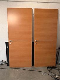 2 porte interne color ciliegio con maniglie