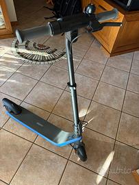 Monopattino elettrivo Ninebot KickScooter C2 PRO E
