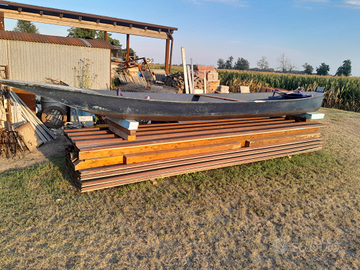 Barca ba fiume fondo piatto