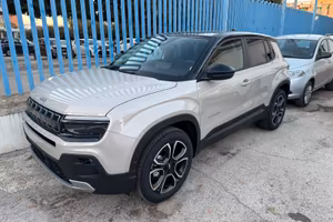 Jeep Avenger 1.2 Turbo 100 CV Summit