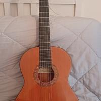 chitarra acustica Alhambra