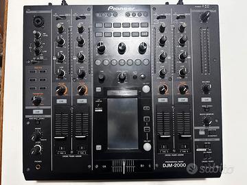 Pioneer DJM 2000