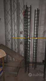 27 metri, Traliccio truss impalcatura luci e suoni