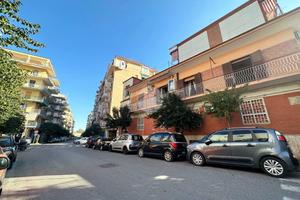 6 LOCALI A CASAVATORE