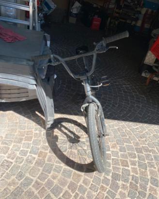 Bicicletta bmx