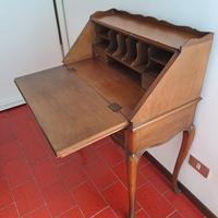 Scrittoio/scrivania a ribalta in stile