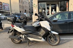 Yamaha X-max 250