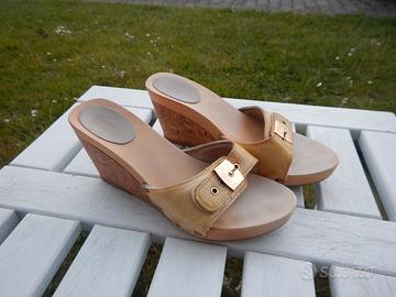 Scholl sandali con tacco