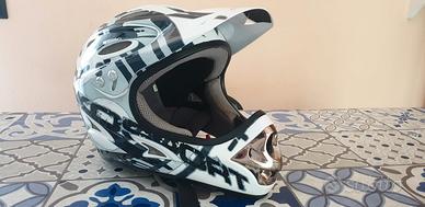 CASCO DA DOWNHILL AXO