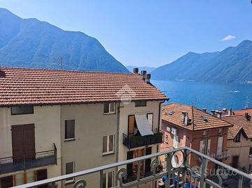 3 LOCALI A COLONNO