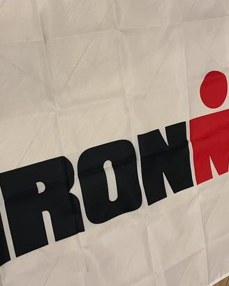 Bandiera grande ironman triathlon