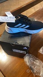 Scarpa adidas running
