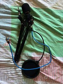 Microfono con supporto