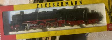 Locomotive & Locomotori e vagoni H0